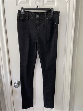 Black Women's Skinny Jeans — Sleek High-Rise Stretch